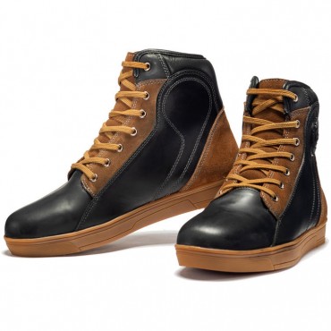 Black Streetwise ankle touring motorcycle boots